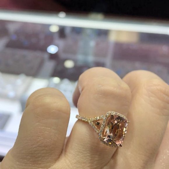 NEW 18K Rose Gold Radiant Morganite Halo Ring D - Picture 4 of 5